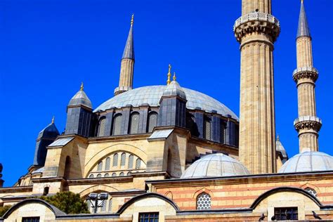  La Mosquée Selimiye: Un chef-d'œuvre ottoman majestueux et empreint d'histoire