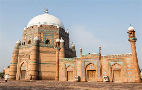 Le Tombeau de Shah Rukn-e-Alam: Un chef-d'œuvre d'architecture islamique et un trésor caché de Multan!